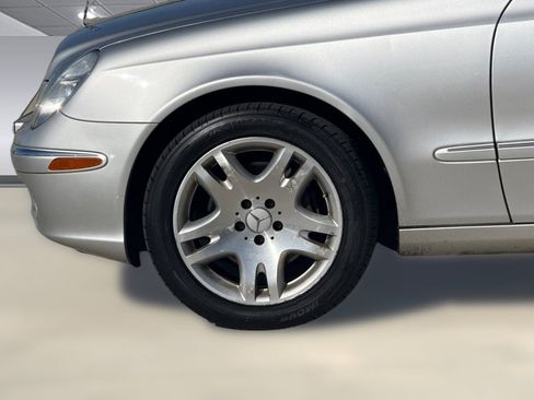 Used 2003 Mercedes-Benz E 500 Sedan image 12