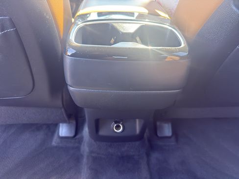 Used 2021 Kia Telluride SX w/ Towing Package FWD image 32
