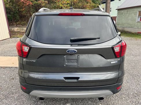 Used 2019 Ford Escape Titanium image 10