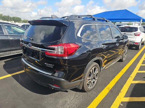 Used 2023 Subaru Ascent Touring AWD/4WD image 2