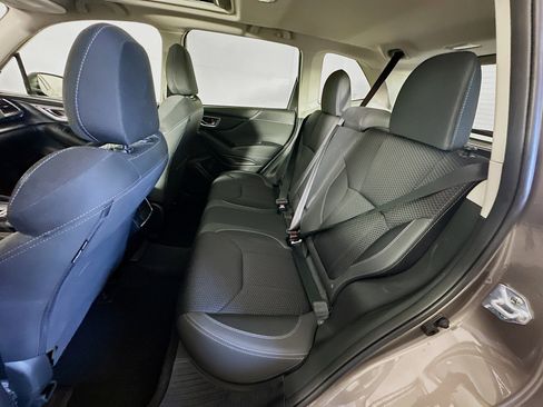 Used 2024 Subaru Forester Premium AWD/4WD image 27