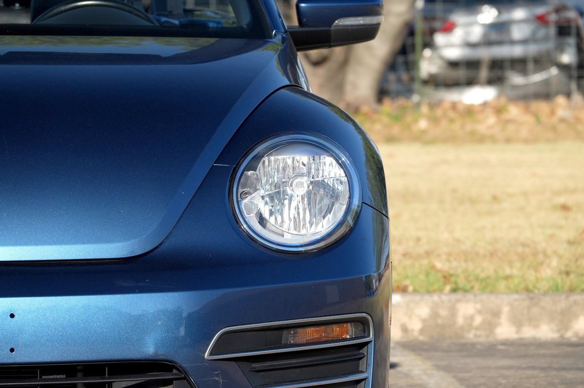 Used 2019 Volkswagen Beetle 2.0T S FWD image 21