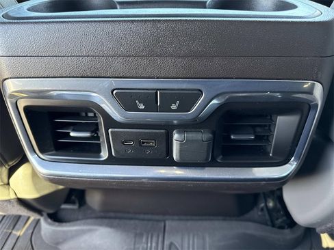 Used 2021 GMC Sierra 1500 SLT image 25