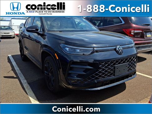 Used 2025 Volkswagen Tiguan SE R-Line AWD/4WD image 1