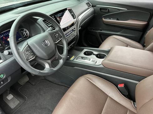 Certified 2024 Honda Passport EX-L image 10