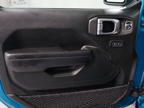 Used 2020 Jeep Wrangler Unlimited Sport S AWD/4WD image 30