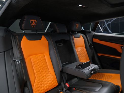 Used 2022 Lamborghini Urus image 33