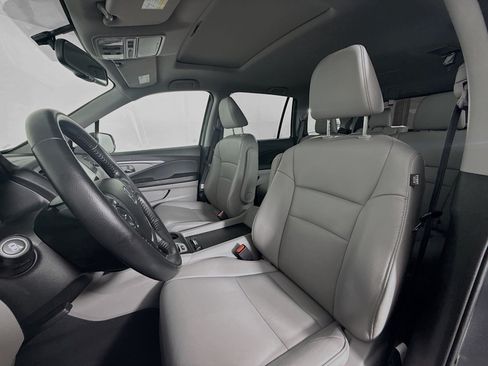 Used 2017 Honda Pilot EX-L image 18