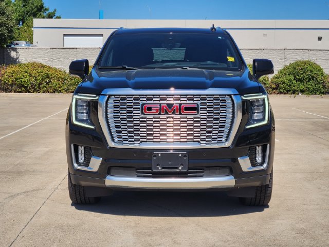 Used 2021 GMC Yukon Denali w/ Denali Premium Package AWD/4WD image 2