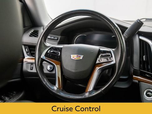 Used 2020 Cadillac Escalade ESV Luxury image 10