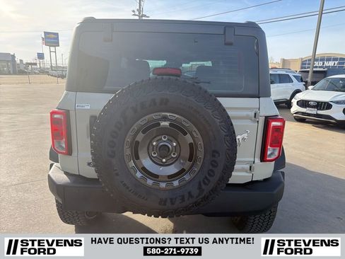 Used 2025 Ford Bronco 2-Door w/ Sasquatch Package AWD/4WD image 9