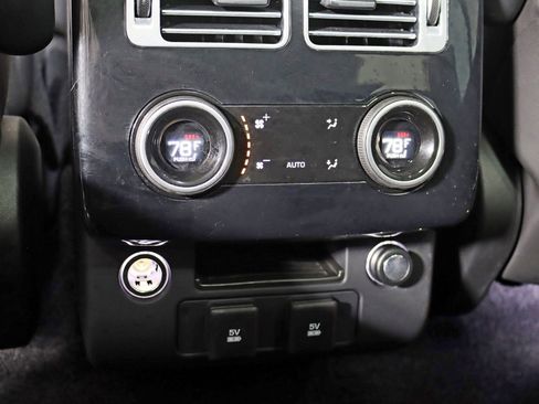 Used 2020 Land Rover Range Rover image 18
