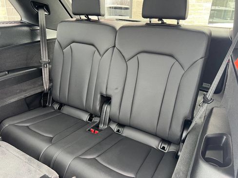Used 2025 Audi Q7 3.0T Premium Plus image 24