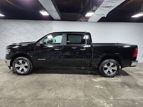 Used 2022 RAM 1500 Laramie AWD/4WD image 2