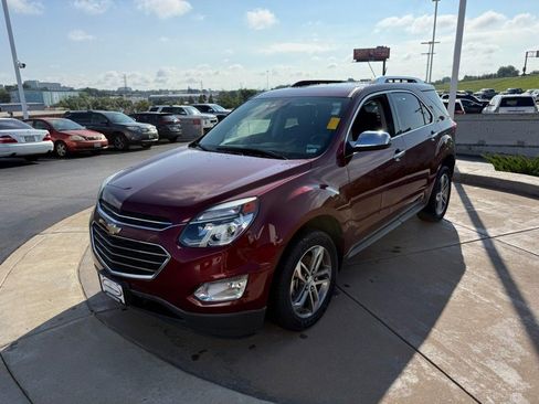 Used 2016 Chevrolet Equinox LTZ w/ Enhanced Convenience Package FWD image 12