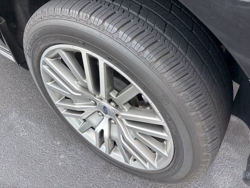 Certified 2022 Ford Expedition Limited RWD image 5