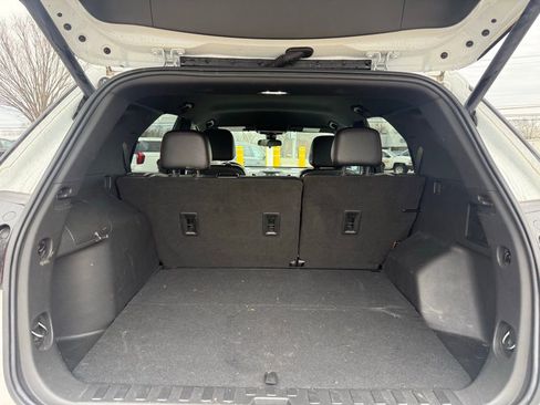 Used 2022 Chevrolet Equinox RS image 19