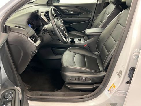 Used 2024 GMC Terrain SLT AWD/4WD image 17