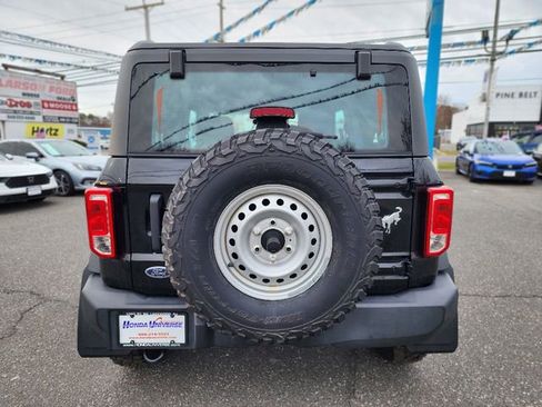Used 2022 Ford Bronco 2-Door AWD/4WD image 4