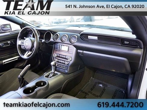 Used 2022 Ford Mustang Convertible image 11