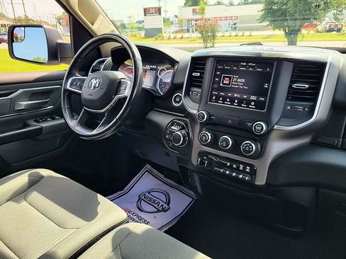 Used 2019 RAM 1500 Big Horn AWD/4WD image 29