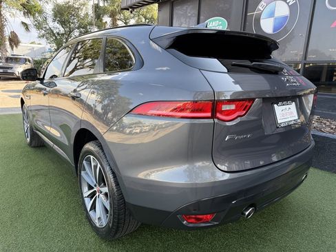 Used 2017 Jaguar F-PACE Prestige AWD/4WD image 4