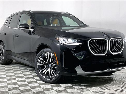 Certified 2026 BMW X3 xDrive30i w/ Premium Package AWD/4WD image 2