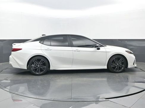 Used 2025 Toyota Camry XSE image 2