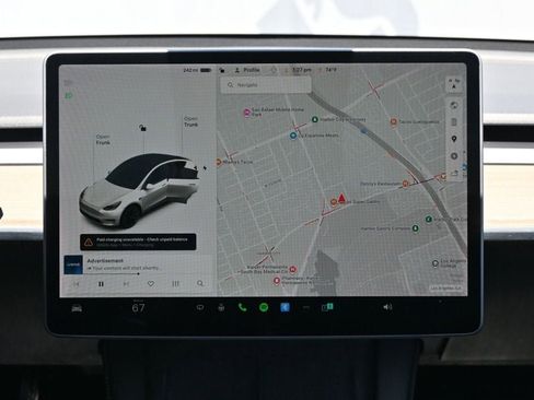 Used 2021 Tesla Model Y Long Range AWD/4WD image 11