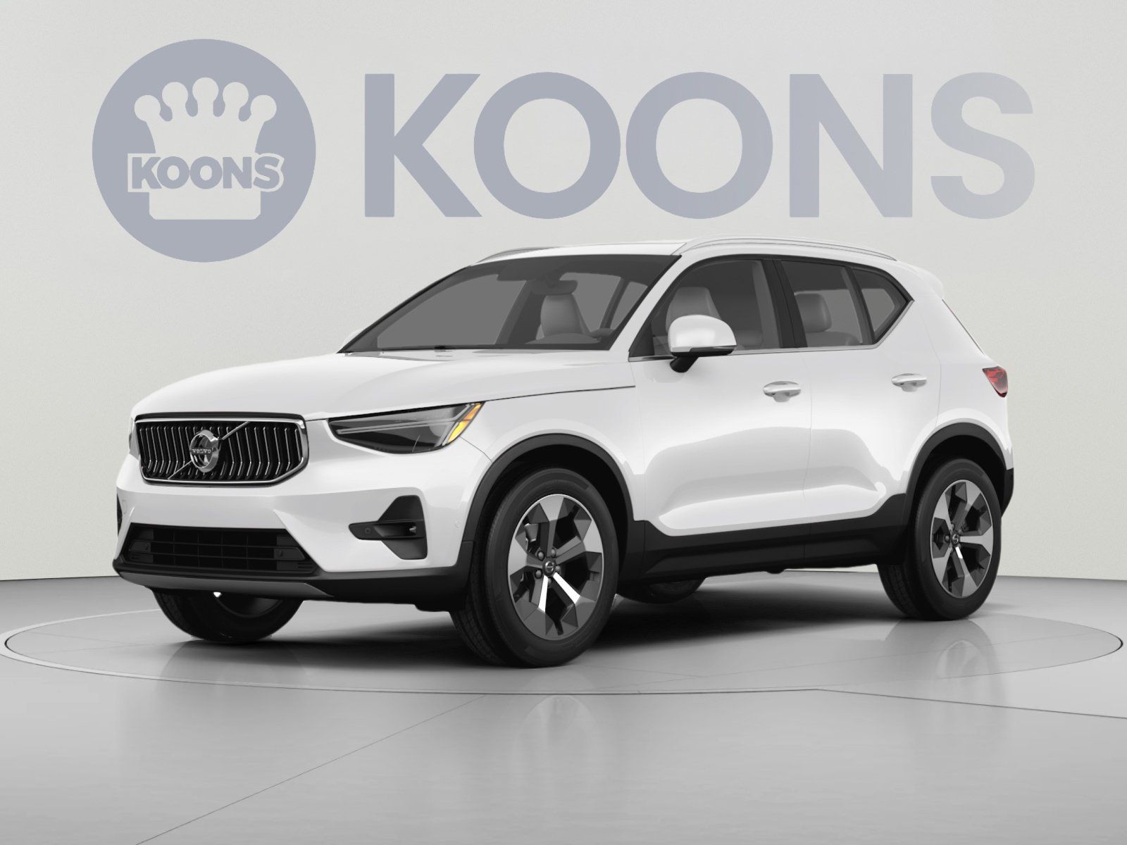 Used 2024 Volvo XC40 B5 Plus w/ Climate Package AWD/4WD image 1