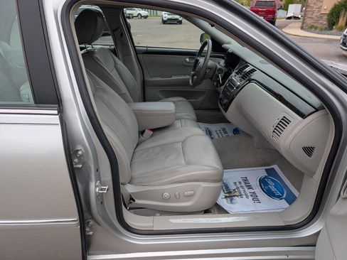 Used 2011 Cadillac DTS FWD image 11