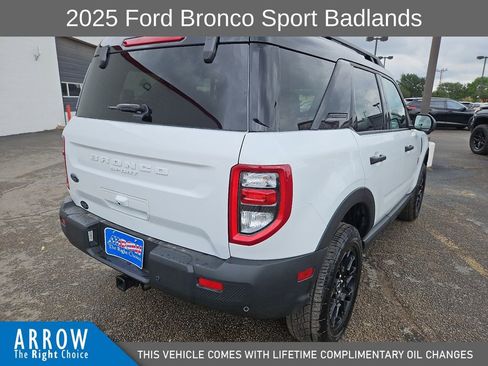 Used 2025 Ford Bronco Sport Badlands AWD/4WD image 12