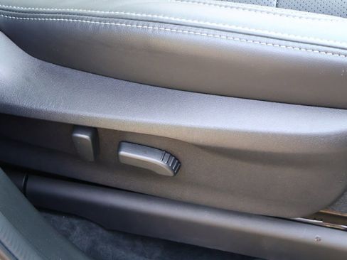 Used 2024 Subaru Ascent Limited w/ Technology Package image 25