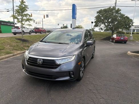 Used 2023 Honda Odyssey Touring image 5