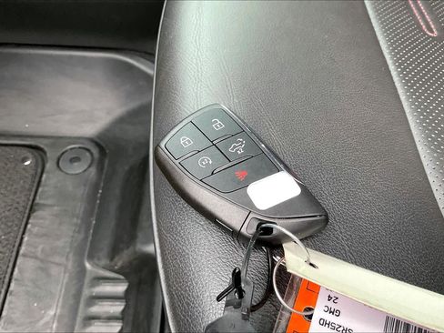 Used 2024 GMC Sierra 2500 AT4X image 13