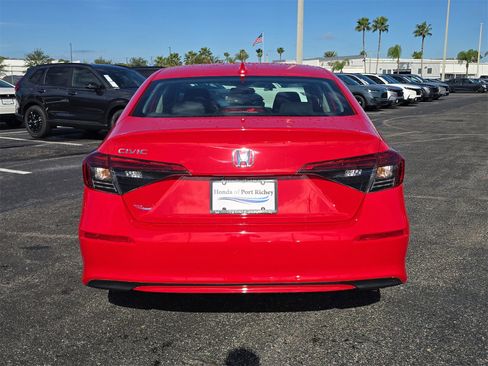 Used 2023 Honda Civic EX image 5