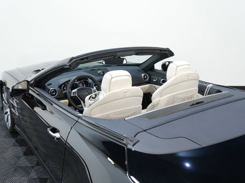 Used 2015 Mercedes-Benz SL 63 AMG image 19