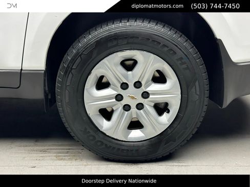 Used 2017 Chevrolet Traverse LS image 39