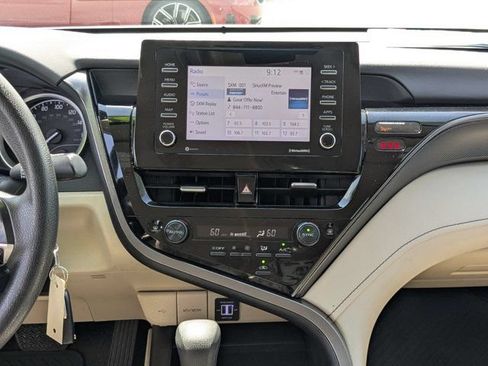 Used 2022 Toyota Camry LE FWD image 17