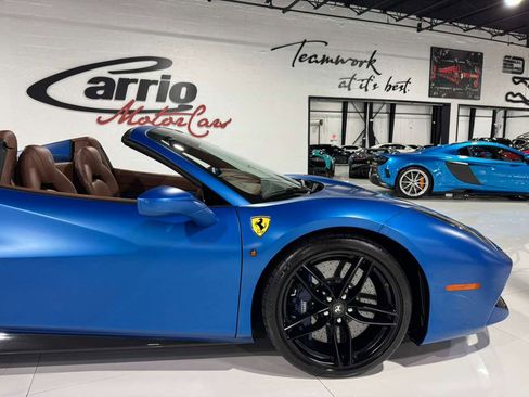 Used 2018 Ferrari 488 Spider image 47
