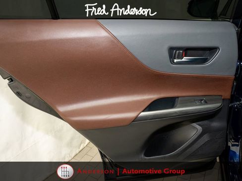 Certified 2023 Toyota Venza Limited AWD/4WD image 10