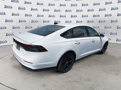 New 2025 Honda Accord SE image 7