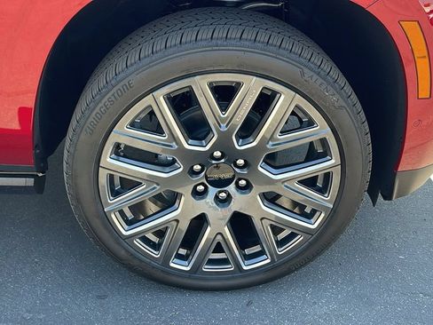 New 2026 GMC Yukon Denali Ultimate AWD/4WD image 10