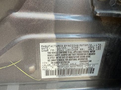 Used 2024 Nissan Sentra SV FWD image 30