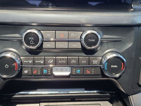Used 2025 Ford F150 Lariat w/ Equipment Group 502A High AWD/4WD image 24