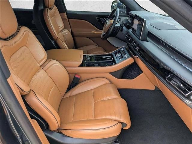 Used 2022 Lincoln Aviator Black Label w/ Dynamic Handling Package AWD/4WD image 23