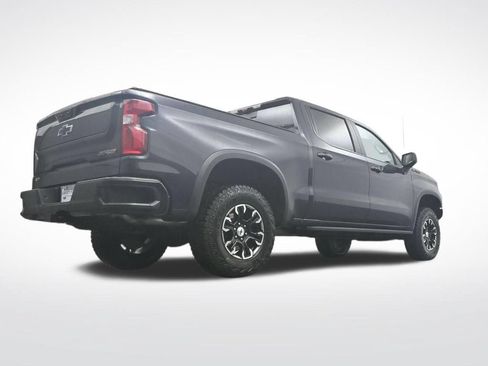 Used 2024 Chevrolet Silverado 1500 ZR2 w/ Technology Package AWD/4WD image 42