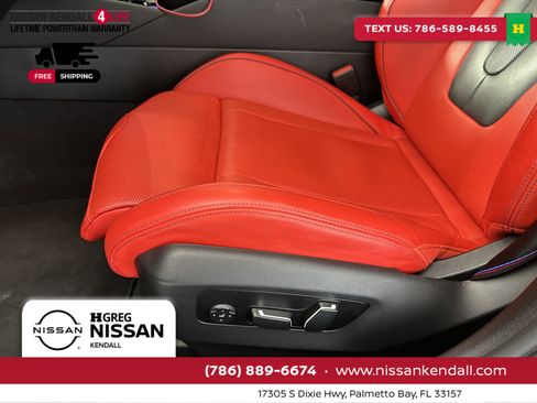 Used 2025 BMW M5 w/ Carbon Package image 16