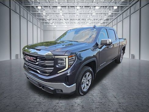 Used 2025 GMC Sierra 1500 SLT RWD image 3