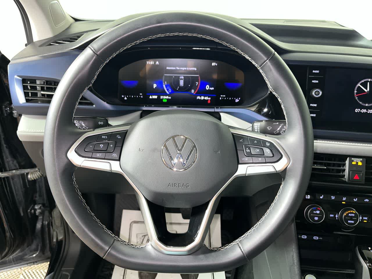 Used 2024 Volkswagen Taos SE AWD/4WD image 16